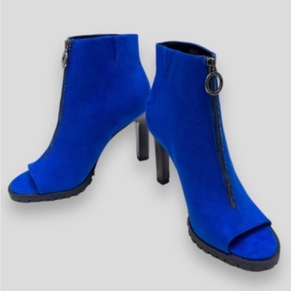 NWOT Bar III Dillan Peep Toe Shooties SIZE 6